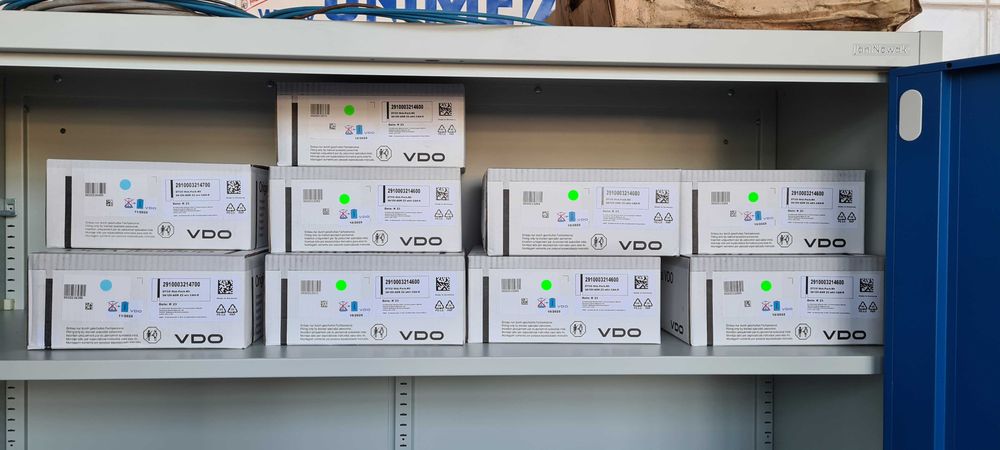 Montaż tachografu inteligentnego w busie G2V2 VDO 4.1b Ivevo Daily, Renault Master, Opel Movano, VW Crafter, Mercedes Sprinter, Ducato, Jumper