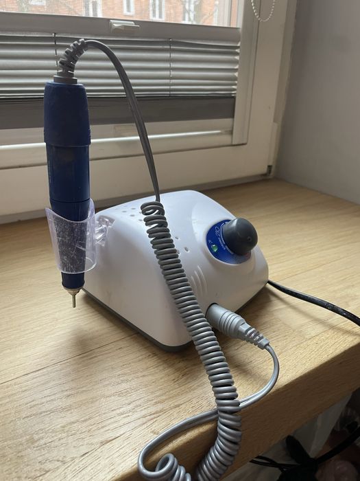 Niebieska frezarka – stan idealny!