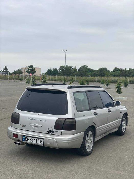 Субару фористер 2 літра турбо