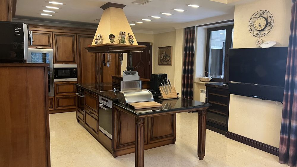 Продажа дома в Конче Заспе.