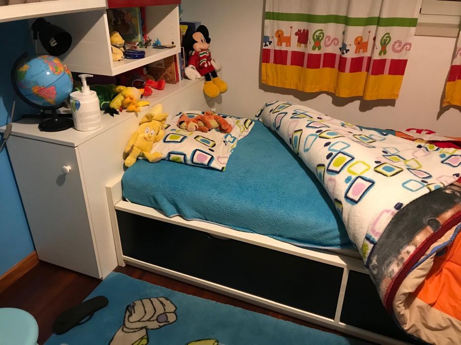 Quarto criança / jovem usado
