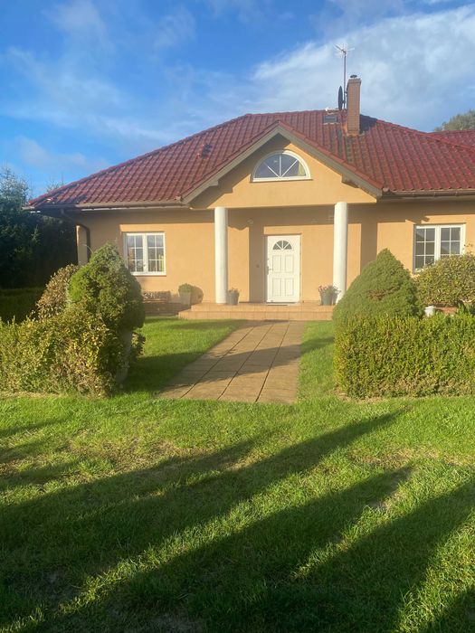 posiadlosc w Dobrej sprzedam