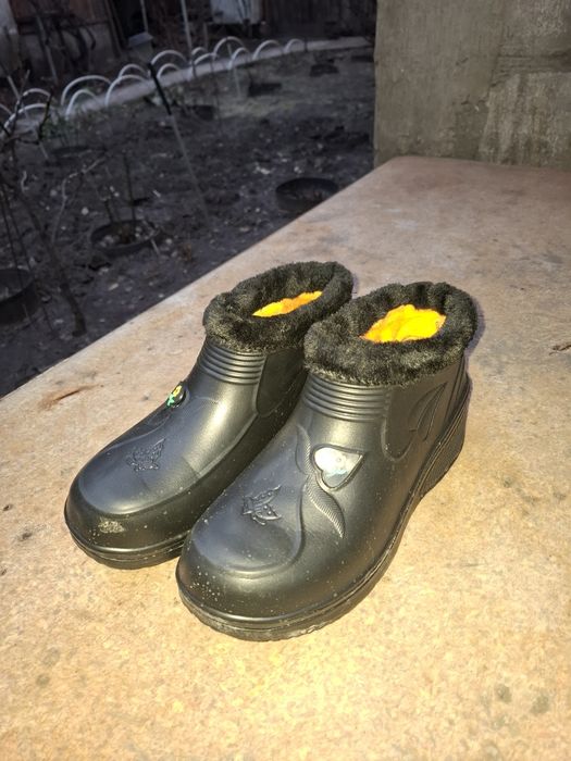 Калоші чоботи на хутрі