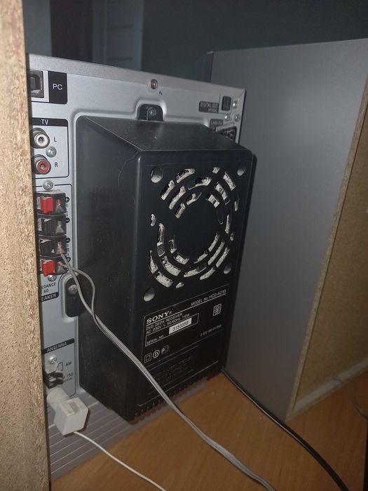 Продам музыкальный центр Sony