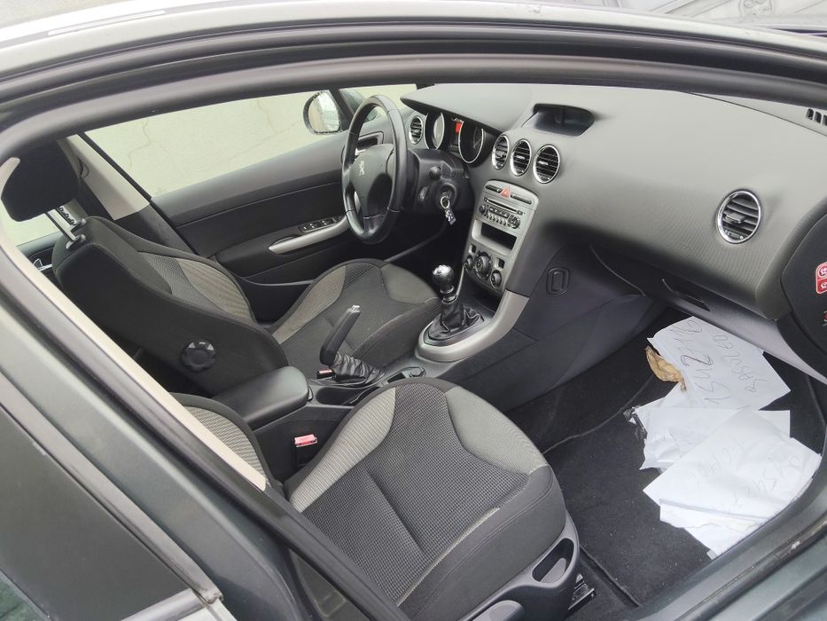 Peugeot 308 de 6 velocidades 1600 HDi 110 cv