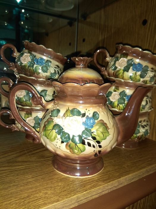 Чайный сервиз на 6 персон, чашки, заварник, конфетница