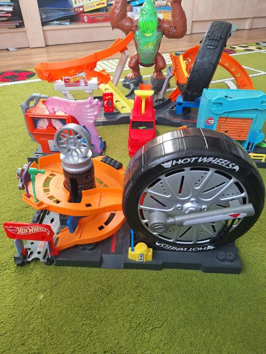 Komplet zestawów Hot Wheels city