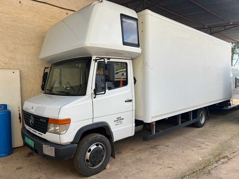 Mercedes 815d Vario - 2006 - 100.000km - Ar condicionado - Cabine dormitório
