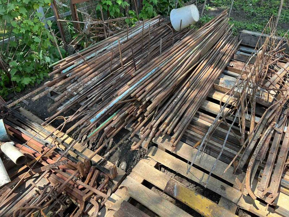 Арматура, катанка, труби, кутники, швелер, балка, бляха.