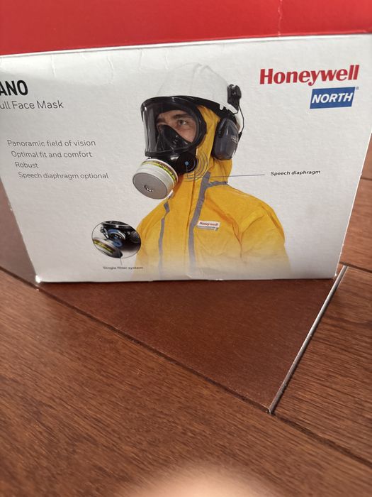 Maska na całą twarz  z filtrem nowa!