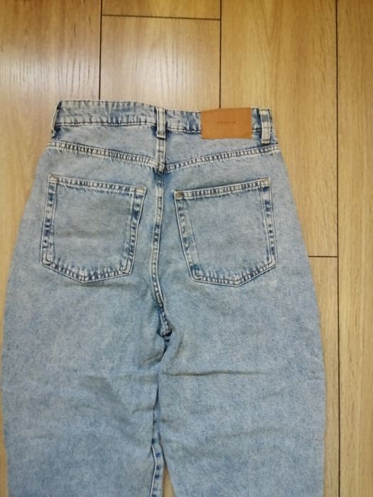 Spodnie jeansy niebieskie z dziurami wysoki stan S/36/8 165/68 Denim