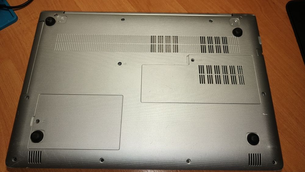 Отличный ноутбук Lenovo i5(7gen),8Озу,Ссд256,акб2часа