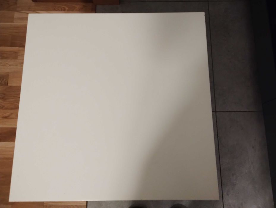 Stolik biały Ikea