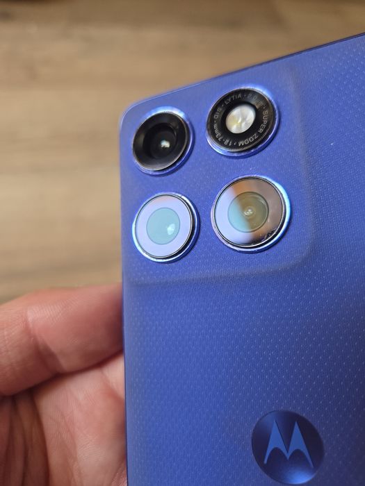 Motorola edge 60 pro 12/512gb