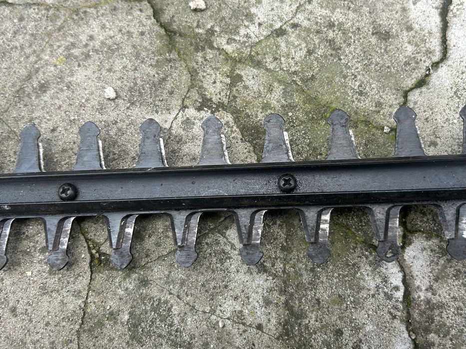 Кущоріз електричний Einhell з інструкцією