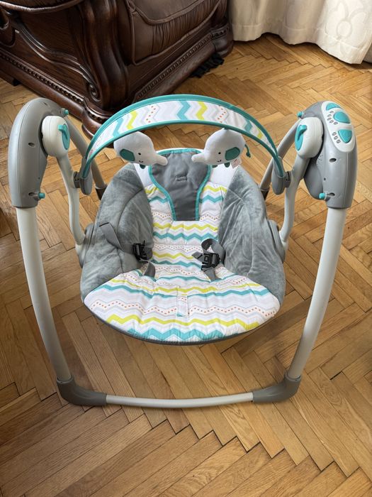 Дитячий шезлонг-гойдалка, музичний, дуга з підвісками, Mastela Delux