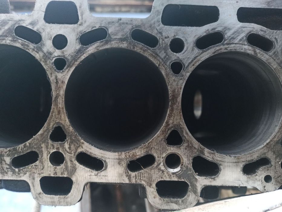 Блок двигателя Renault kangoo 2004 г 9 к-9