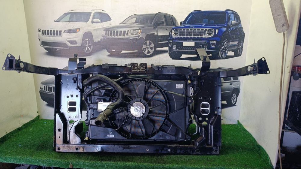 Jeep Cherokee Kl 2014-19 2.4 Установочна панель (телевізор) в зборі