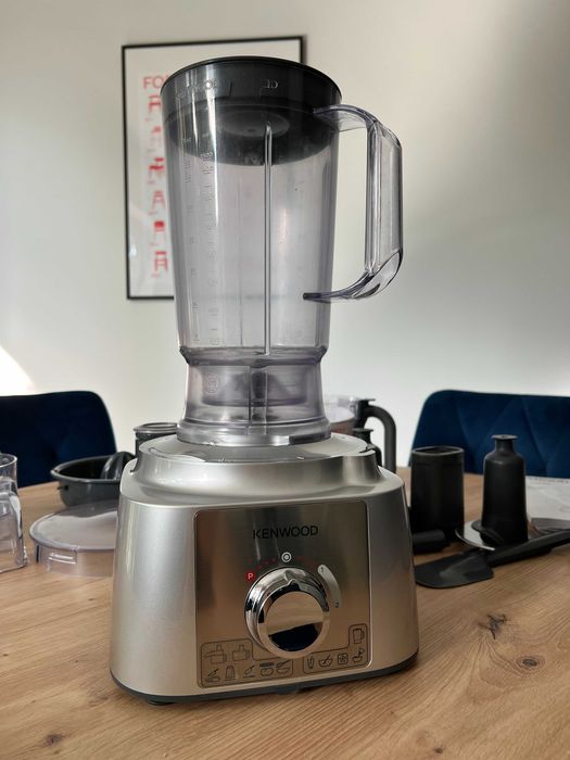 Blender+robot kuchenny - Kenwood Multipro Express FDP65.820SI
