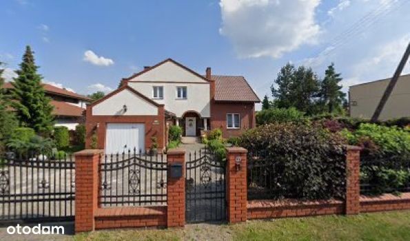 Sprzedam wyjątkowy dom z basenem i pięknym ogrodem