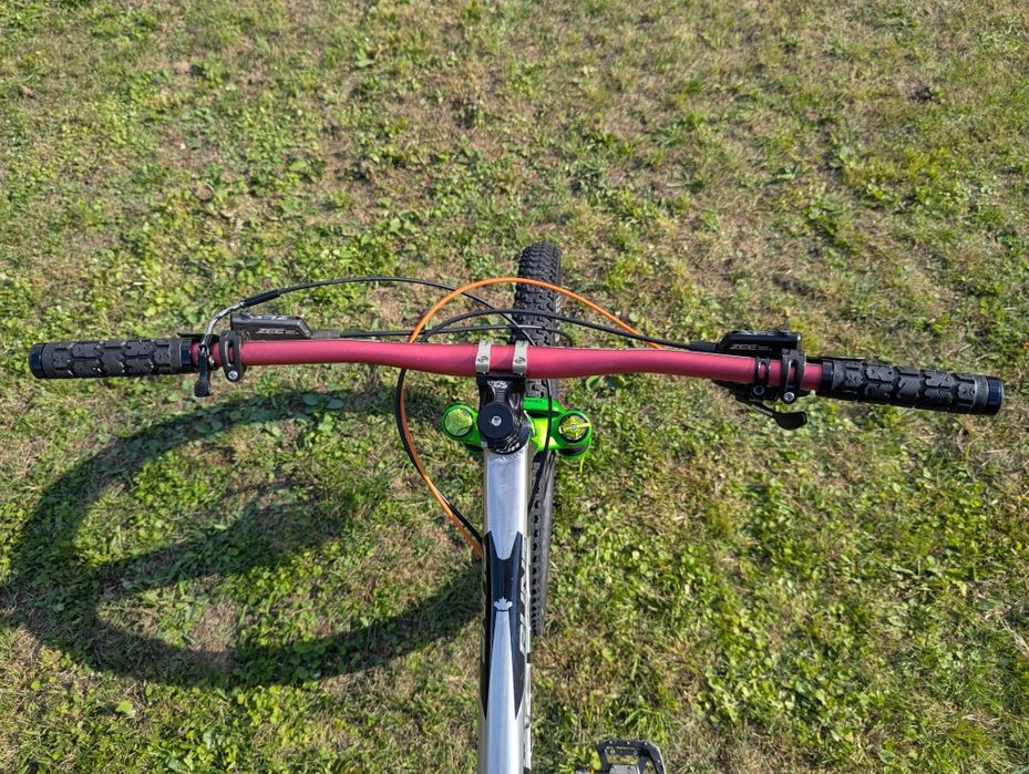 Banshee Rune V2 27.5 DVO FOX