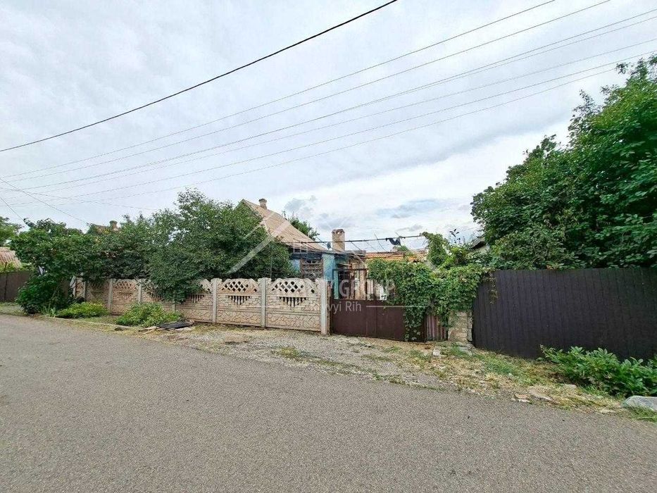 Продаж будинку на Карнаватці