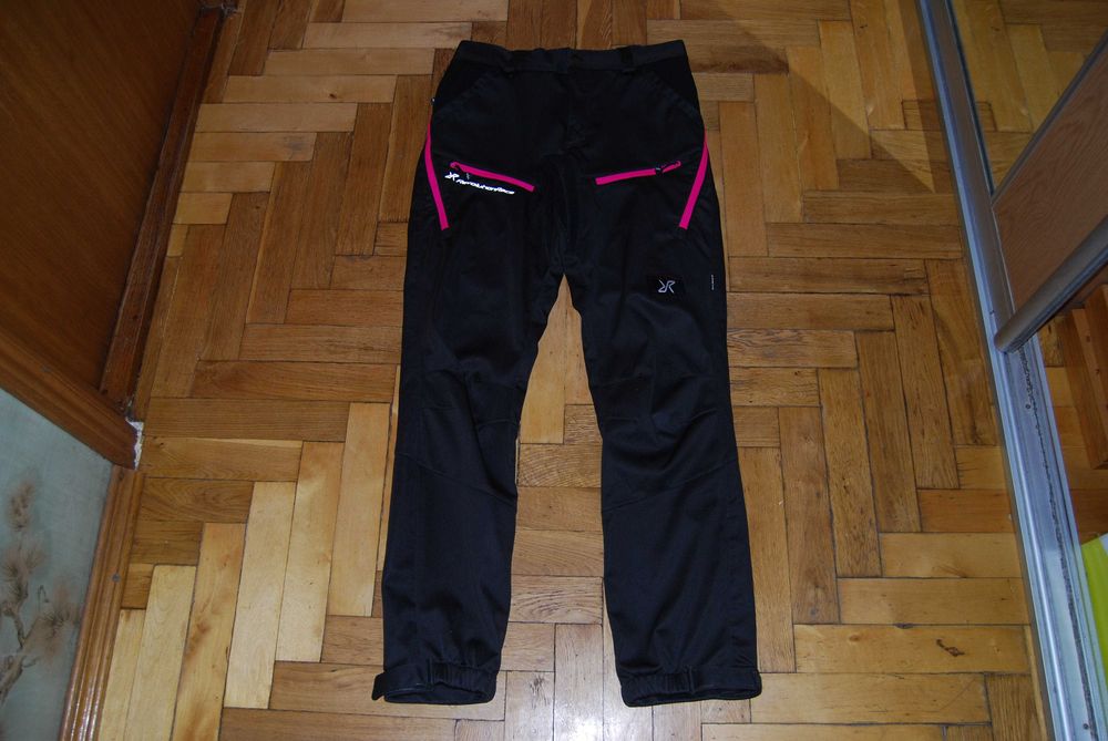 штани revolutionrace.berghaus.rab