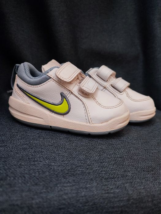 Шкіряні кросівки Nike