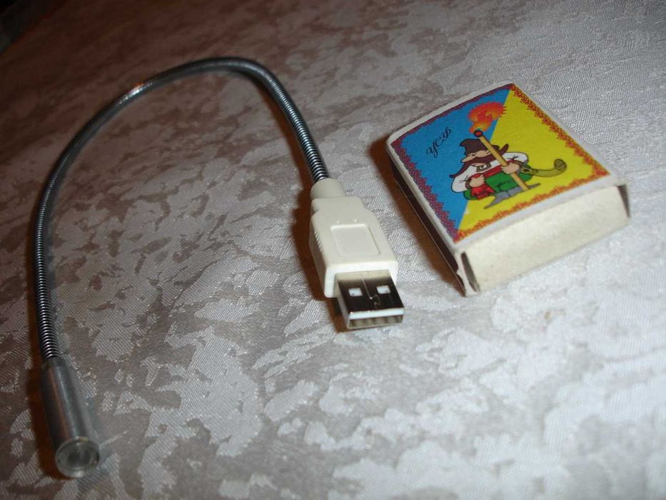 Для ноутбука - USB-лампа/підсвітка клавіатури. 1 LED. Корпус металевий