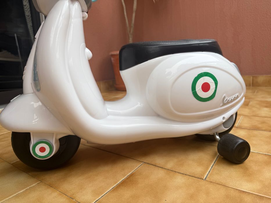Vespa para bebé Chicco