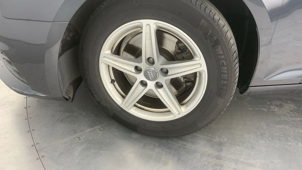 Audi A4 2.0 tdi 150 CV 2019 Impecável. Revisão Grande Feita.