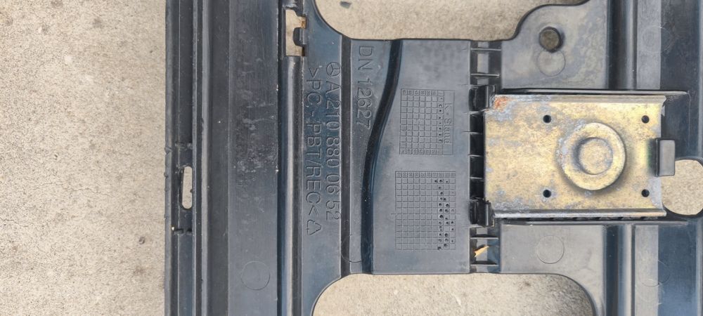 Mercedes w210 supporte parachoque traseiro
