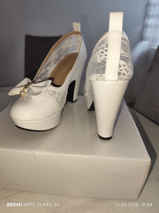 Sprzedam buty ślubne