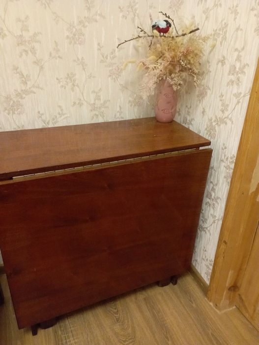 Розкладний стіл-книжка