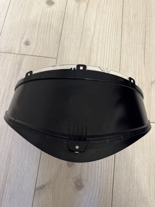 Парель приборів Subaru Outback 2004