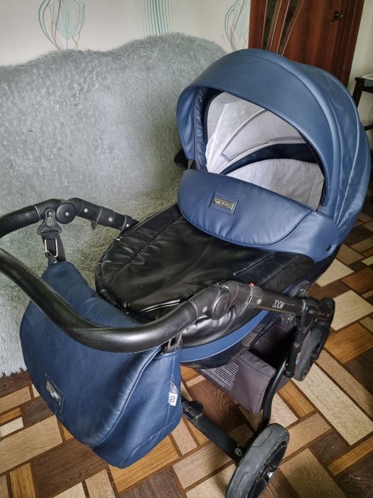 Коляска для новороджених