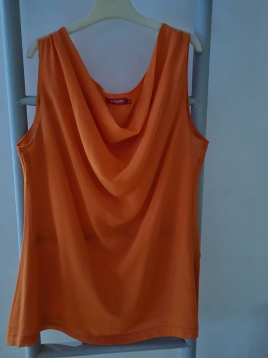 Top laranja  muito elegante