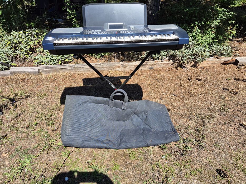 Sprzedam keyboard KORG PA500