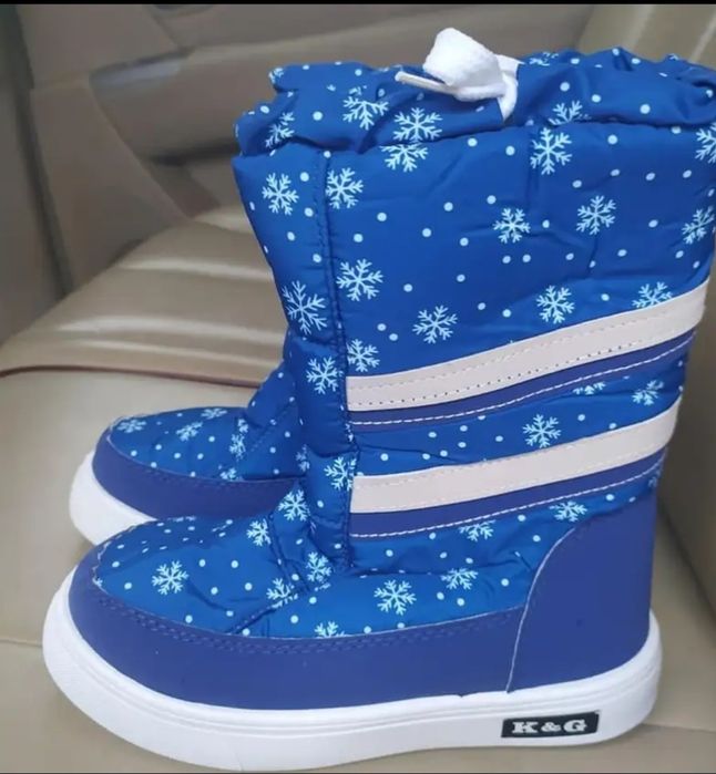 Зимові чоботи, дутіки, зимове взуття