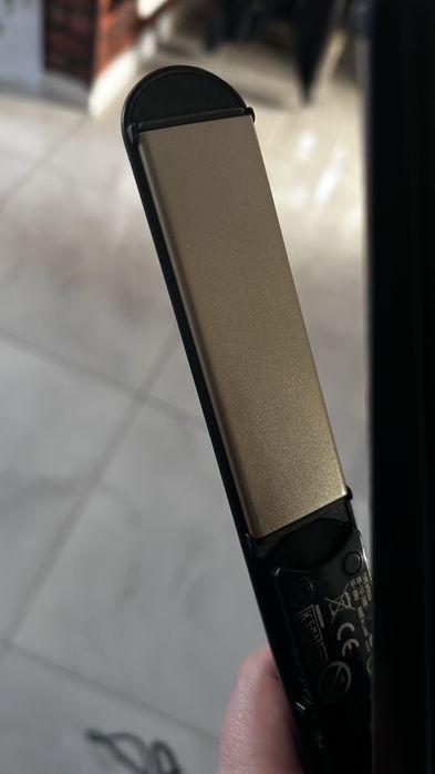 Продається професійний вирівнювач для волосся Philips