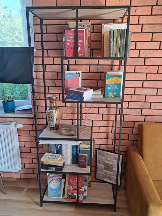 Regał w stylu loftowym