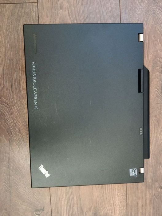 Lenovo ThinkPad R500   win 7/ Ram 4/ cor 2 duo p8400 2.27ghz/ 80 hdd