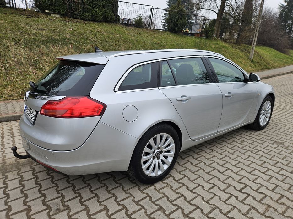 Opel Insignia 1.6 benzyna, 2010r.  ładny, zadbany