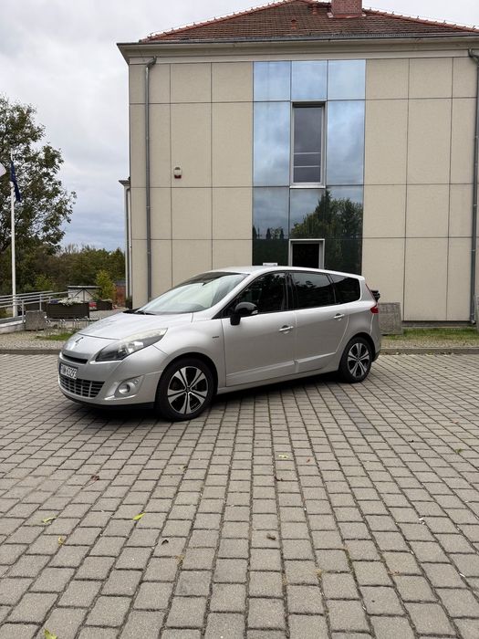 Renault Grand Scenic III Bose 1.6 dci 130KM Hak