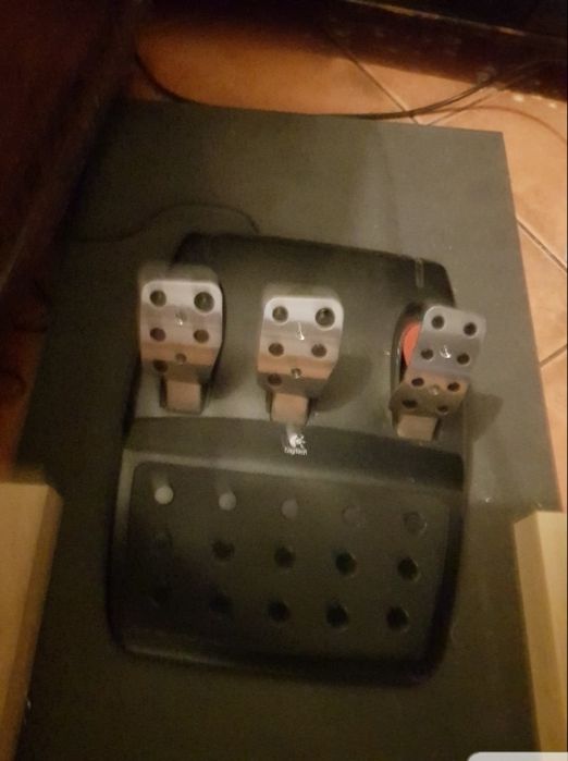 Logitech g25 com shifter bom estado