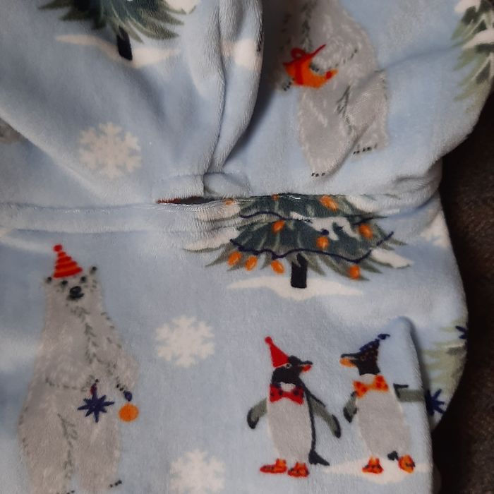 Продам кофточку на собачку,кошечку.