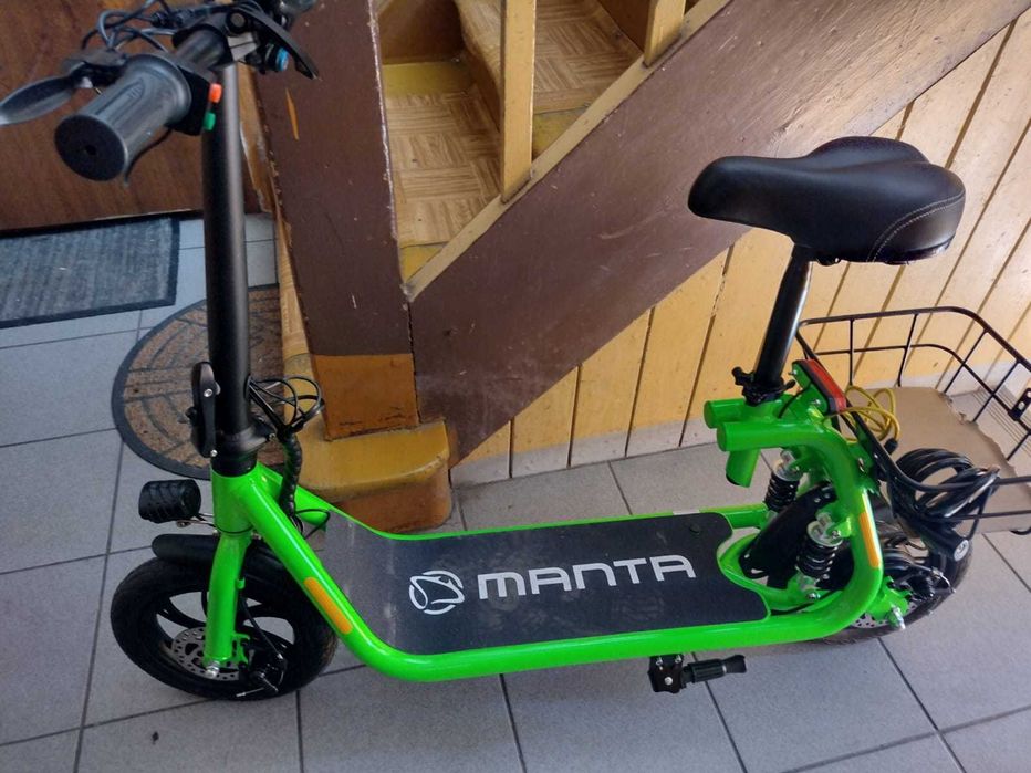 hulajnoga elektryczna MANTA MES1201H 350W 8Ah 12” FLINSTON II