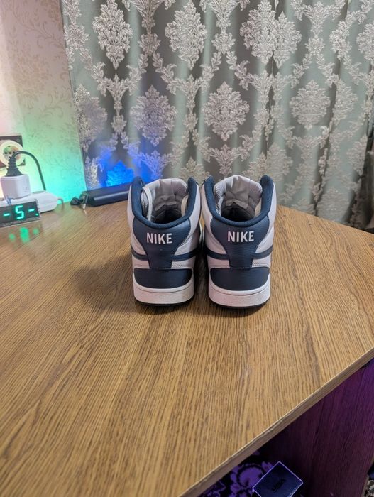 Nike Court Vision