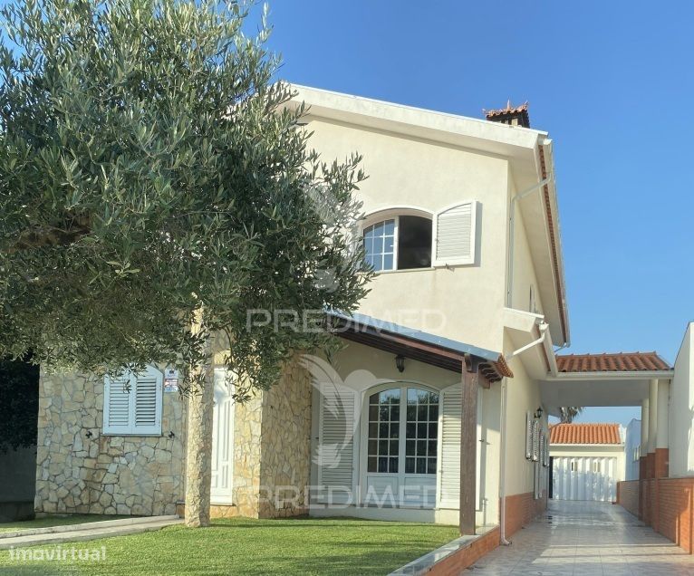 Moradia Isolada T4 | São Bernardo