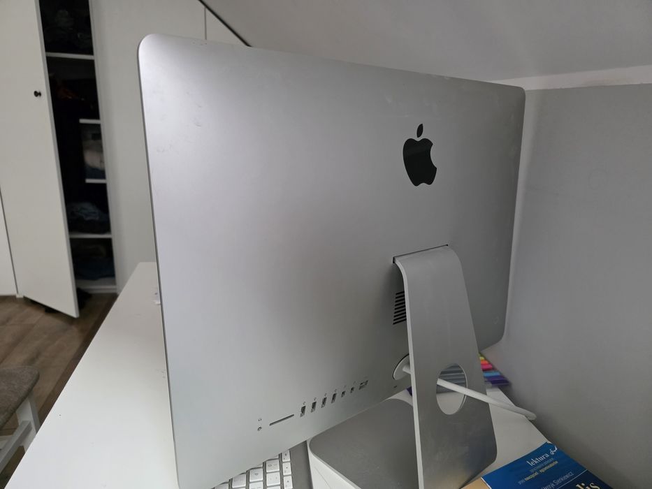 Komputer Apple iMac A1418 Late 2013 21,5" Intel Core i5 8 GB / 1000 GB